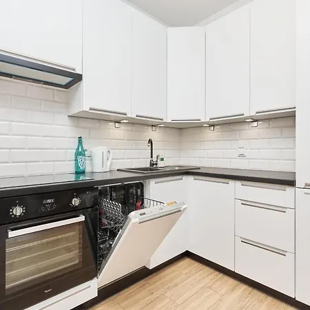 Stylish With Balcony By Renters Daire