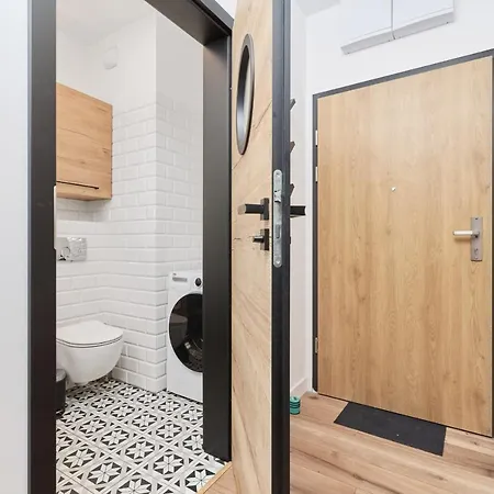 Stylish With Balcony By Renters Apartment Wroclaw